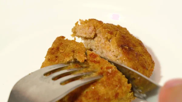 Cutlet Carne Aproape Cuţit Masă Furculiţă Carne Tocată Mincemeat Gras — Fotografie, imagine de stoc