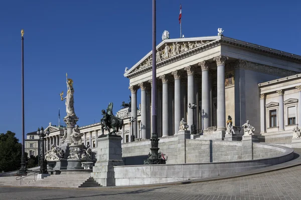Будівлі парламенту – Відень – Австрія. — стокове фото