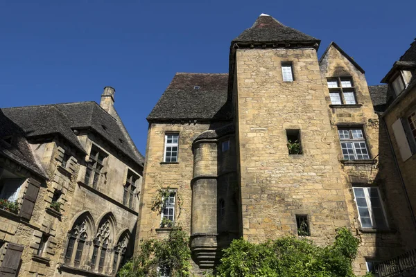 Ιστορικά κτίρια - Sarlat - Γαλλία — Φωτογραφία Αρχείου