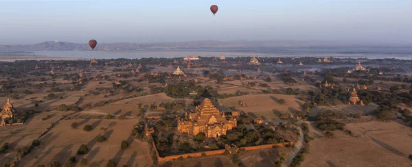 Horkovzdušné balóny - bagan - myanmar — Stock fotografie