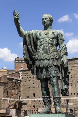 Trajans Pazar - Roma - İtalya İmparator Trajan'ın heykeli