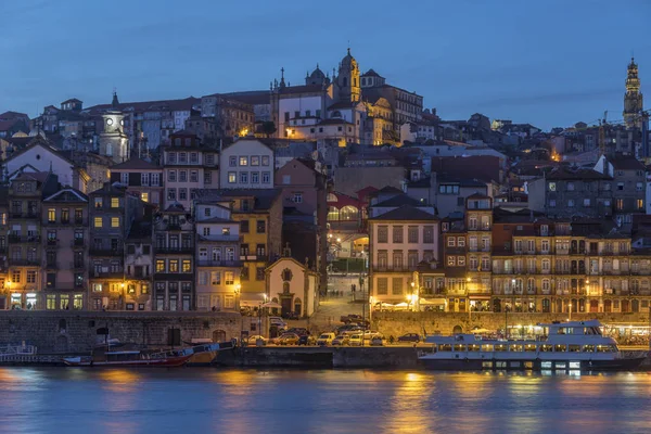 Рибейра - Порту (Опорто) в Португалии — стоковое фото