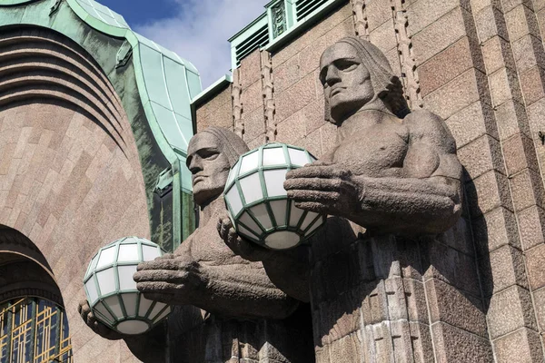 Estátuas Art Deco - Helsínquia - Finlândia — Fotografia de Stock