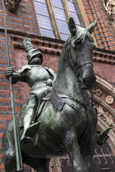 Statue vor dem Bremer Rathaus - Deutschland — Stockfoto