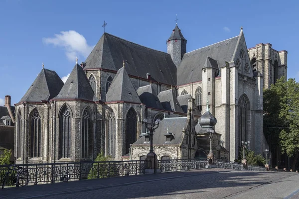 Церква Святого Михайла - Генті-Бельгії — стокове фото