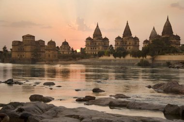 Mezar Bundela Kings - Orchha - Hindistan