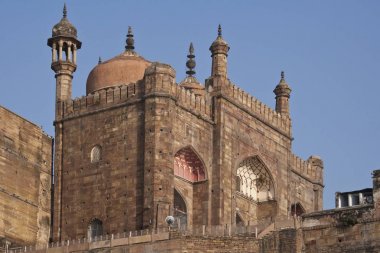 Aurangzebs Mosque - Varanasi - India clipart