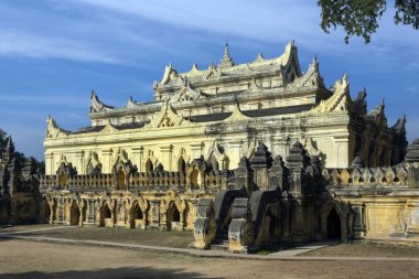Eski manastır kalıntıları - Innwa - Myanmar