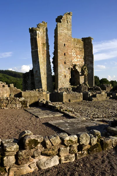 Edlingham hrad poblíž Alnwick v Northumberlandu - Anglie — Stock fotografie