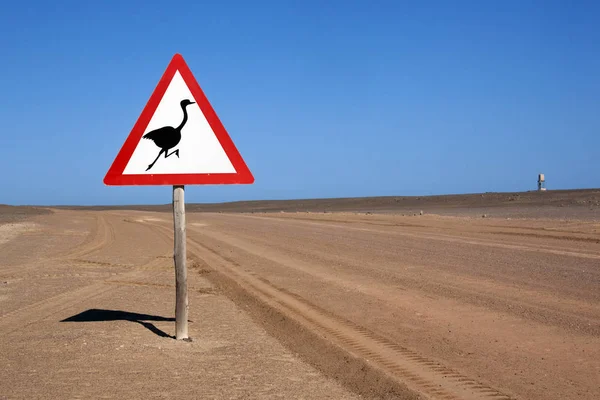 Sinal de estrada no deserto da Namíbia — Fotografia de Stock