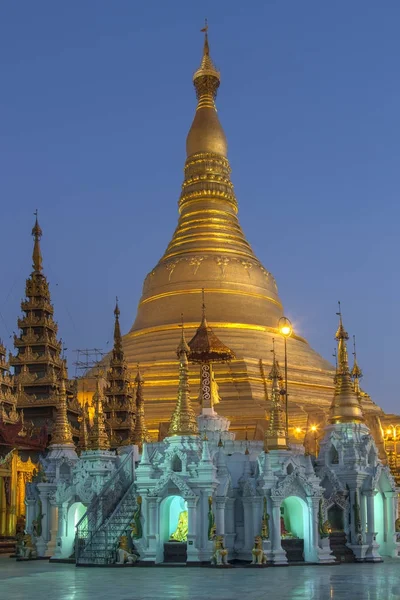 Pagode Shwedagon - Rangum - Mianmar — Fotografia de Stock