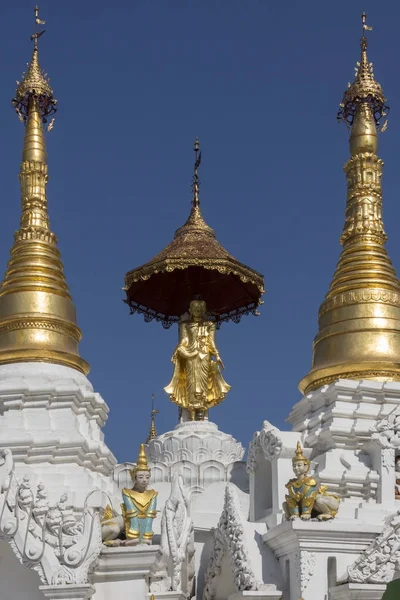 Shwedagon pagoda complesso - yangon - myanmar — Foto Stock