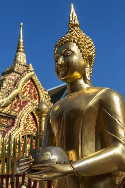 Templo Budista Doi Suthep - Chiang Mai — Fotografia de Stock