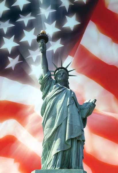 Estatua de la Libertad - Símbolos patrióticos —  Fotos de Stock