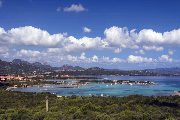 Baia Cerdeña en la isla de Cerdeña, Italia — Foto de Stock