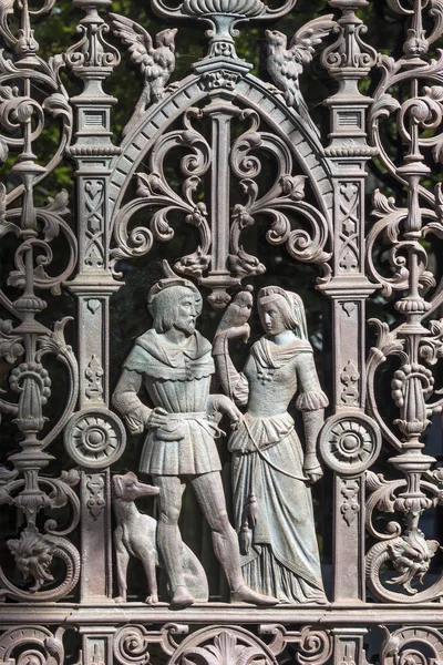 Церковные ворота - Виана-ду-Каштелу на севере Португалии — стоковое фото