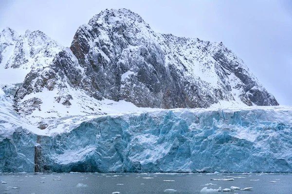 모나코 빙하 - 우드 피오르덴 - 스발바르 제도 — 스톡 사진