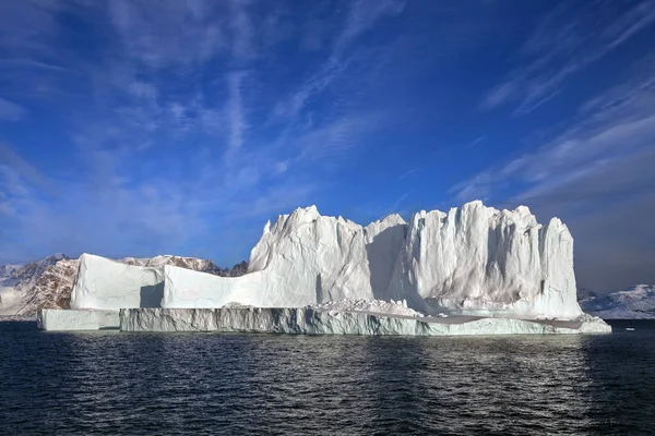 Iceberg en Scoresbysund - Groenlandia — Foto de Stock