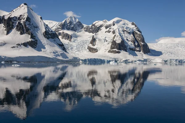 Canal de Erreca - Península Antártica - Antártica — Fotografia de Stock