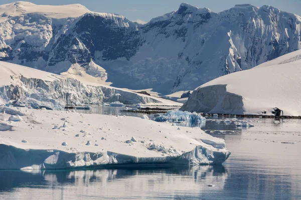 Kanał Errecki - Półwysep Antarktyczny - Antarktyda — Zdjęcie stockowe