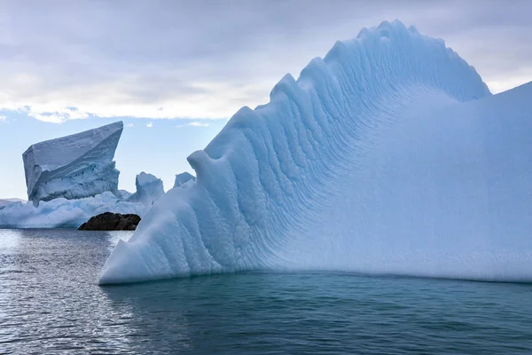 Eisberge - Melchiorinseln - Antarktis — Stockfoto