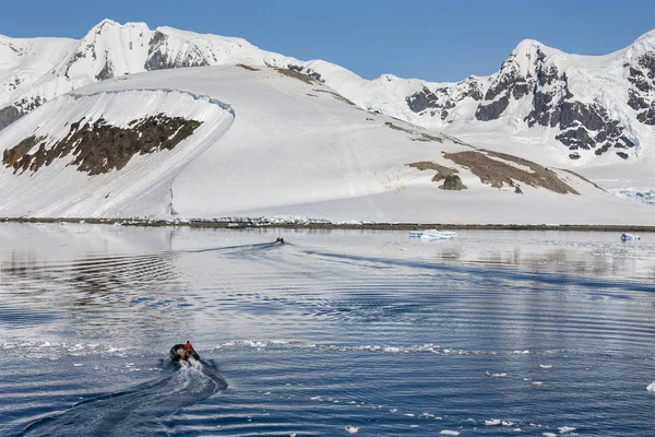 Danco Island i Errera Channel - Antarktis — Stockfoto