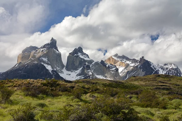 トーレス・デル・ペイン国立公園-パタゴニア-チリ-南米 — ストック写真