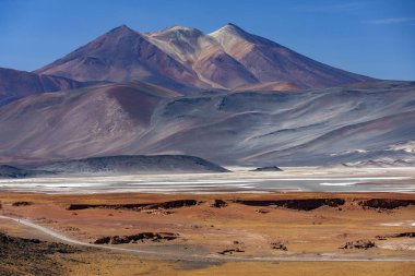 Değerler Calientes - Atacama Çölü - Şili