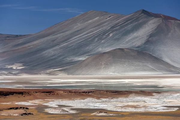 Alues Calientes - Atacama woestijn - Chili — Stockfoto