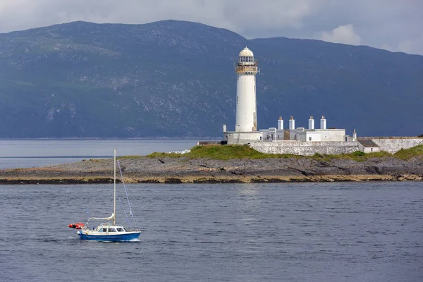 苏格兰西海岸附近穆尔岛附近的灯塔 — 图库照片