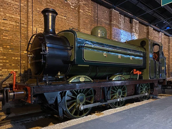 Паровой паровоз - Национальный железнодорожный музей - Йорк - Англия — стоковое фото