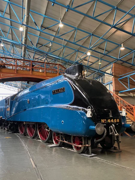 Mallard é uma locomotiva a vapor LNER Classe A4 4-6-2 Pacific — Fotografia de Stock