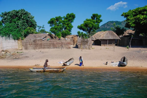 Vidéki jelenet a Malawi tónál — Stock Fotó