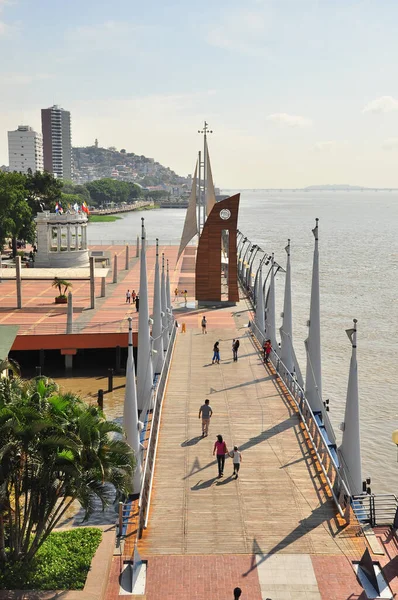 Il fronte del fiume di Guayaquil — Foto Stock