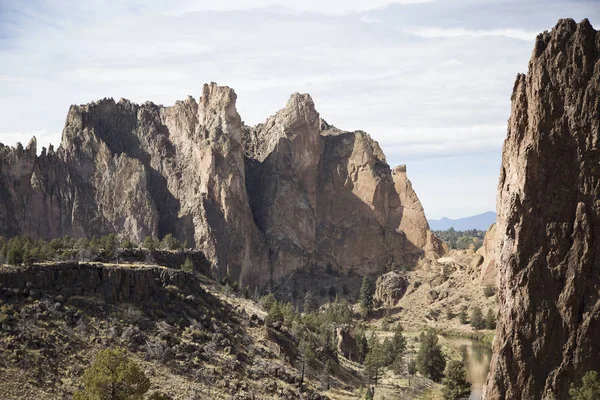 Smith Rock State Park, Central Oregon — Stock Photo, Image