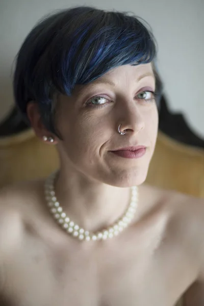Foto Einer Sehr Attraktiven Frau Mit Schönen Blauen Augen Blaues — Stockfoto