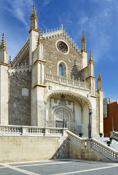 ジェロニモ レアル ジェロニモ レアル 聖ジェローム ロイヤル 16世紀初頭のスペイン マドリードのカトリック教会 — ストック写真