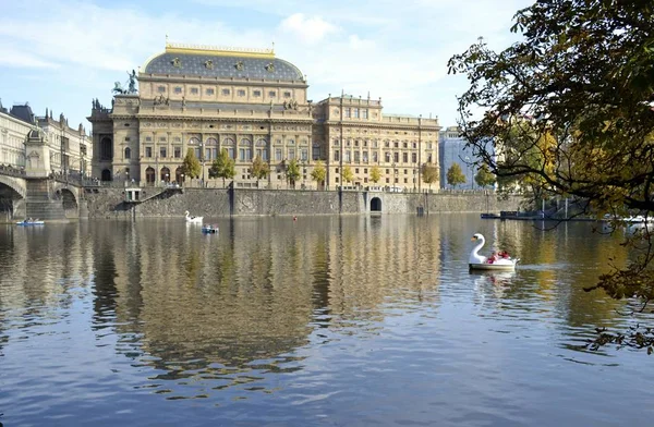 Prag Ulusal Tiyatrosu 