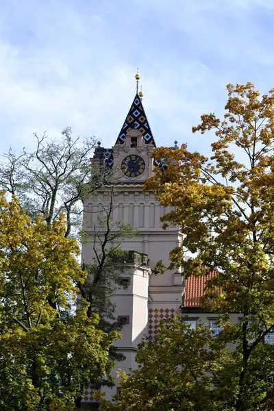 Arquitetura de Brandys nad Labem e céu nublado — Fotografia de Stock