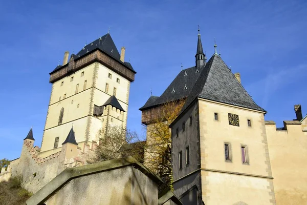 Architektura zamku Karlštejn — Zdjęcie stockowe