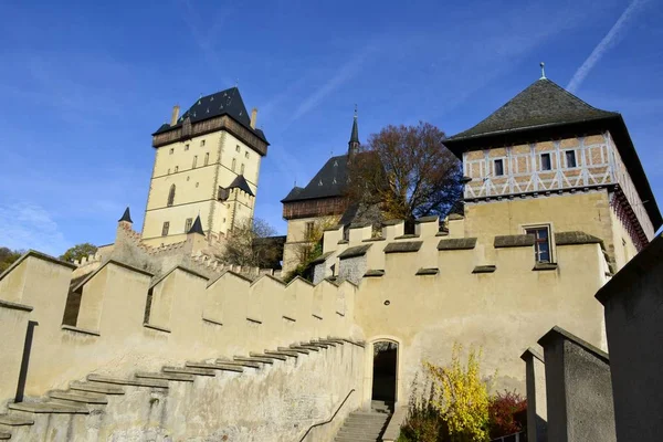 Arquitetura do castelo de Karlstejn — Fotografia de Stock