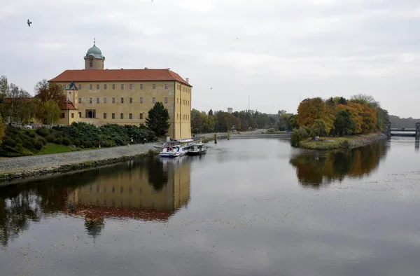 Архітектура Podebrady замок — стокове фото