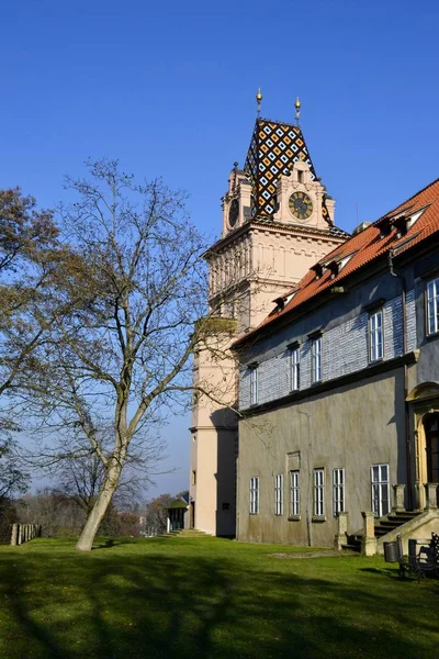 建筑从白兰地 nad Labem 城堡 — 图库照片