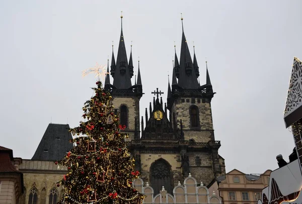 Architektur aus Prag zu Weihnachten — Stockfoto