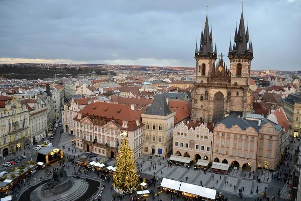 Architektura z Pragi w Boże Narodzenie — Zdjęcie stockowe