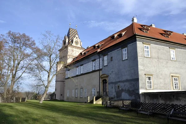 Архитектура замка Брандис-над-Лабемом — стоковое фото