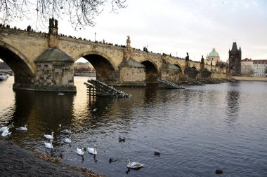 Prag'daki Charles Bridge mimarisi 