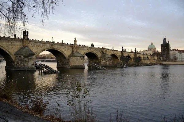 Architettura dal ponte Carlo a Praga — Foto Stock