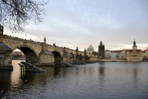 Architettura dal ponte Carlo a Praga — Foto Stock