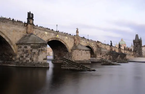 Architettura dal ponte Carlo a Praga — Foto Stock